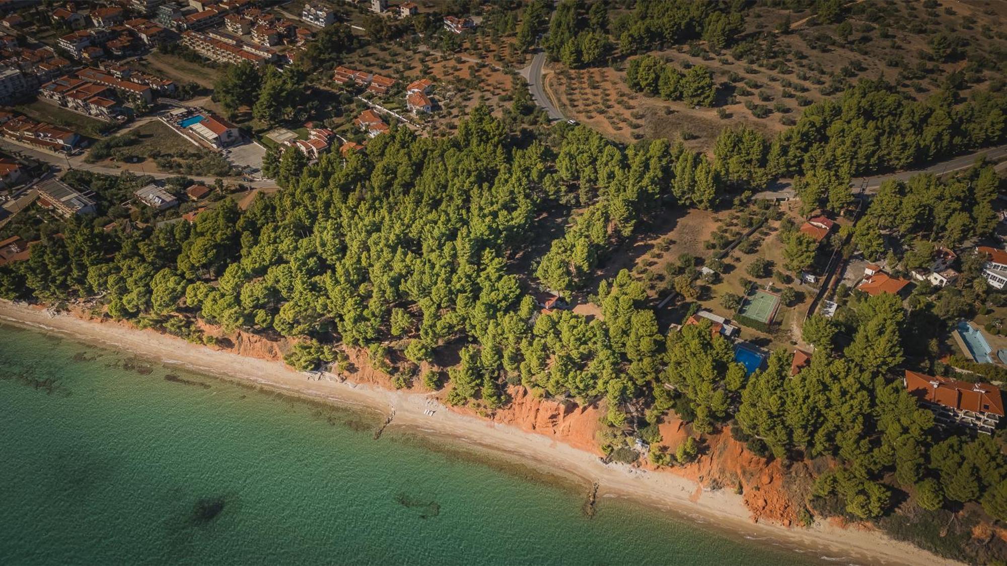 Squirrel Beach Front Villa, Metamorfosi Exterior foto